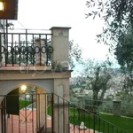 Rent 3 bedroom house of 170 m² in Rapallo