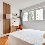 Rent a room in paris