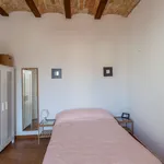 Rent 4 bedroom apartment in Valencia