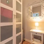 Rent 1 bedroom apartment of 45 m² in Lisbon