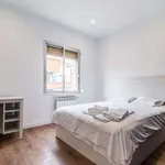 Rent a room of 100 m² in madrid