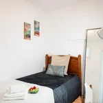 Rent 3 bedroom apartment in Porto