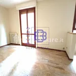 Rent 1 bedroom apartment of 50 m² in milano