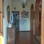 Rent 11 bedroom house of 210 m² in Borgo a Mozzano