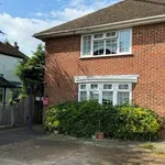 Rent 3 bedroom flat in South East England