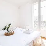 Rent 1 bedroom apartment of 29 m² in paris