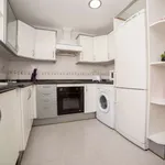 Rent 3 bedroom apartment of 90 m² in valencia