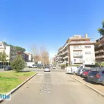 Affitto 4 camera appartamento di 110 m² in Rome