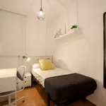 Rent a room of 120 m² in valencia