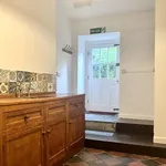 Rent 2 bedroom flat in Pembroke