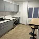 Rent 3 bedroom apartment of 15 m² in Barcelona