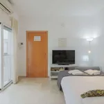 Rent 2 bedroom apartment in malaga