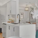 Appartement de 1280 m² avec 3 chambre(s) en location à Toronto (Rouge)