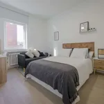 Rent a room of 200 m² in madrid