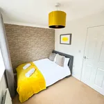 Rent 4 bedroom apartment of 83 m² in Newcastle upon Tyne