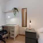 Rent a room of 77 m² in Valladolid