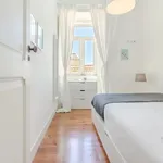 Rent 3 bedroom apartment of 65 m² in Lisbon