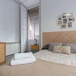 Rent a room of 100 m² in madrid