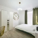 Rent a room in lisbon