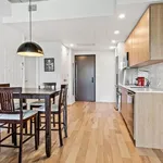 Appartement de 602 m² avec 3 chambre(s) en location à Montreal