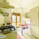 Rent 4 bedroom apartment of 95 m² in Milan