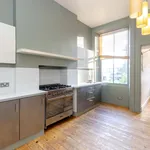 Rent 4 bedroom flat of 117 m² in City of Edinburgh