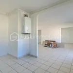 Appartement de 67 m² avec 4 chambre(s) en location à Fontaine