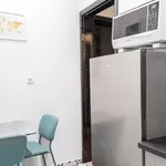 Rent 3 bedroom apartment in Lisbon