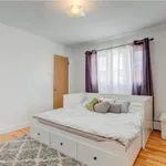 Rent 5 bedroom apartment in Longueuil