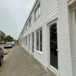 Huur 4 slaapkamer appartement van 90 m² in Zeeheldenbuurt