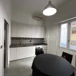 Affitto 2 camera appartamento di 75 m² in Firenze