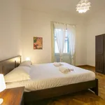 Rent 4 bedroom apartment of 120 m² in genoa