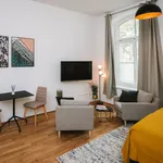 Miete 1 Schlafzimmer wohnung von 398 m² in Erfurt