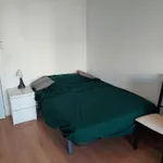 Rent a room in Valencia']