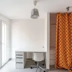 Rent a room of 80 m² in valencia