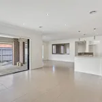 Rent 4 bedroom house in Point Cook