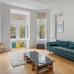 Rent 9 bedroom house of 361 m² in Statenkwartier