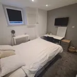 Rent 5 bedroom house in Leeds