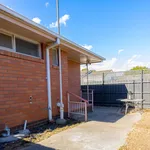 Rent 2 bedroom apartment in Melbourne