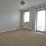 Rent 3 bedroom flat in South East England