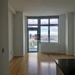 Rent 2 bedroom apartment in Queens