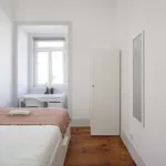 Rent a room in lisbon