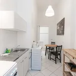 Rent 2 bedroom apartment in Berlin