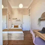 Rent a room in lisbon