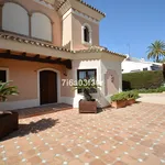 Rent 5 bedroom house of 600 m² in Nueva Andalucía