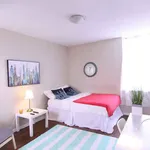 Rent 1 bedroom apartment in Old Toronto