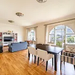 Pronajměte si 5 ložnic/e byt o rozloze 150 m² v Prague