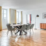 Appartement de 1518 m² avec 3 chambre(s) en location à Paris