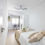 Rent 5 bedroom apartment in Valencia