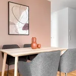 Miete 2 Schlafzimmer wohnung von 820 m² in Vienna